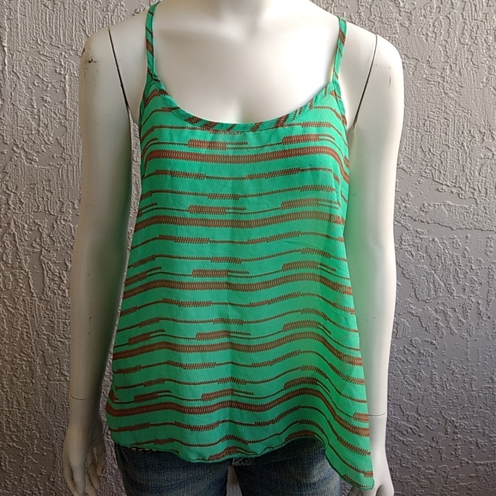 🔴3/$15 Sheer Overlap Back Top Blouse Size M